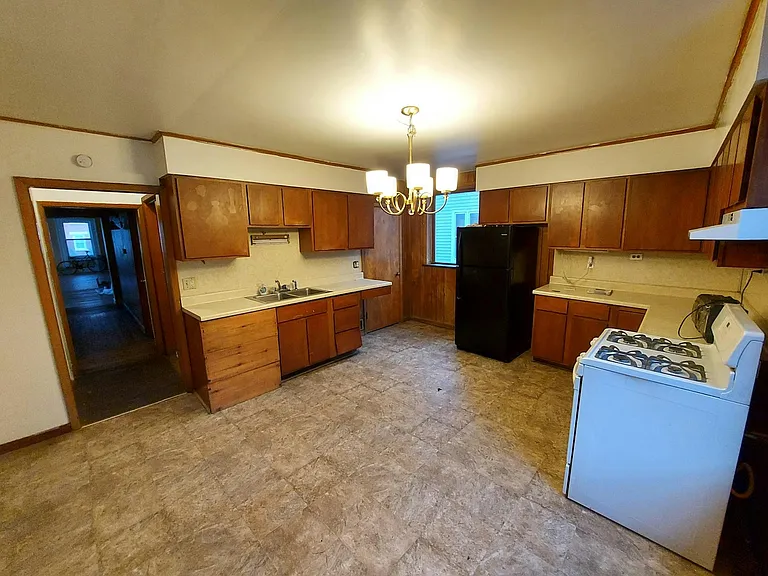 181 Canal St #1 — Photo 12