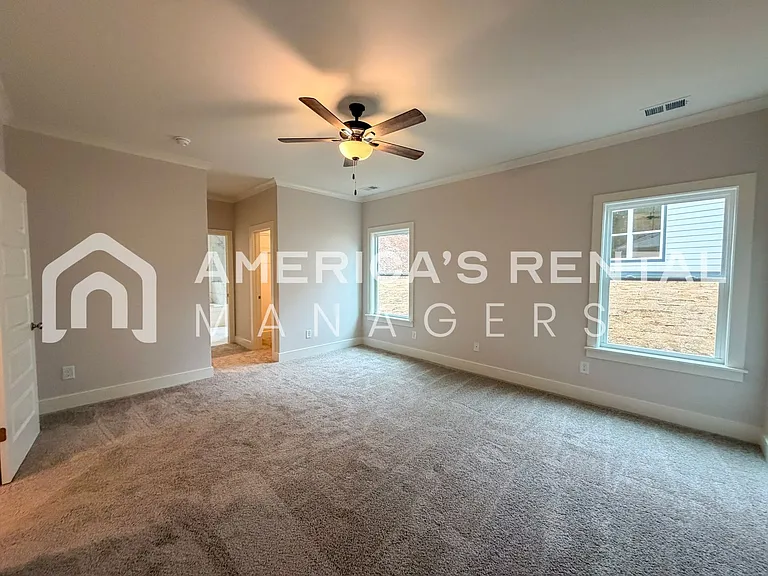 101 Townmoor Ln — Photo 28