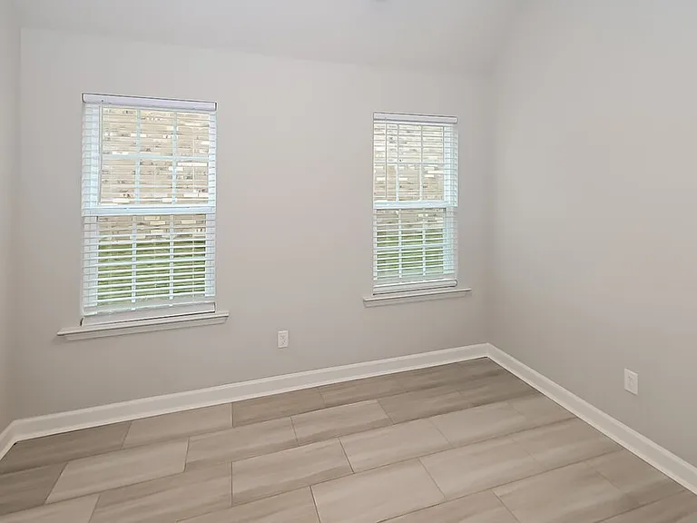 8105 Aiden Rd — Photo 12