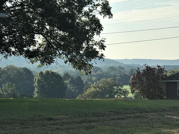 4th image of 180 Jackson Ln
