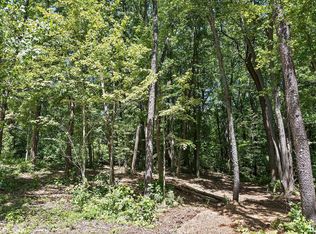 19087 White Pine Dr, New Buffalo, MI 49117