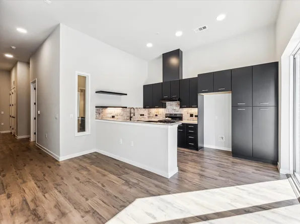 (undisclosed Address), Austin, TX 78745