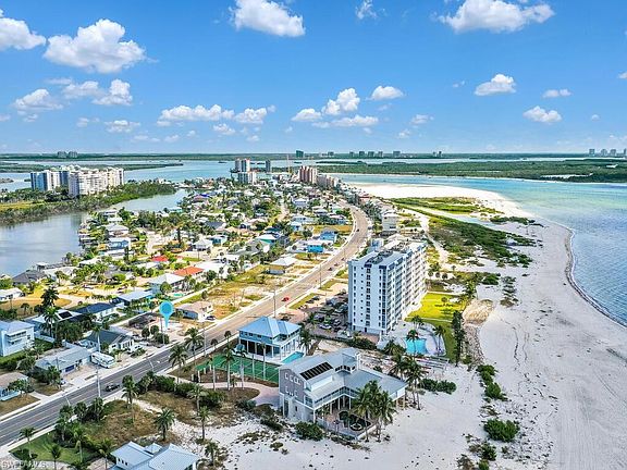4th image of 7859 Estero BLVD