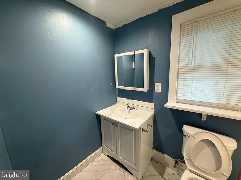 212 Warren St #2 — Photo 28
