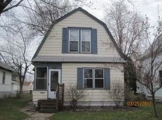 1484 Charles Ave, Saint Paul, MN 55104