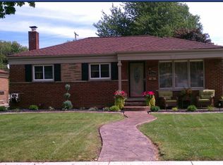 2481 Longmeadow Dr, Trenton, MI 48183