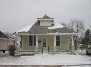 913 E Robinson St, Knoxville, IA 50138