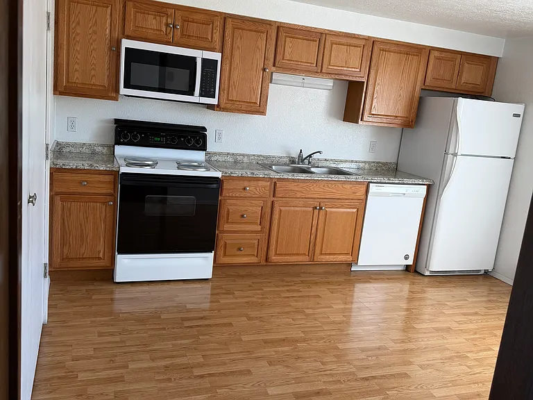 221 S Grant St #1-4 — Photo 6