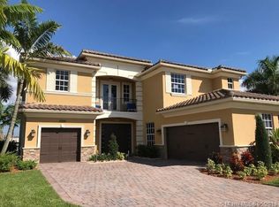 10190 Peninsula Pl, Parkland, FL 33076