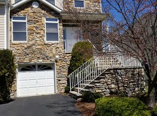 77 Summerhill Dr, Morris Plains, NJ 07950