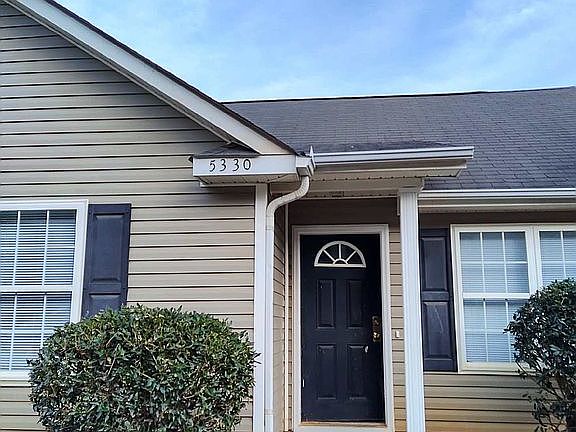 4th image of 5330 Windy Valley Dr
