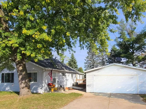 171 W Franklin St, Wyocena, WI 53969