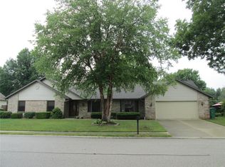 921 Woodlake Ct, O Fallon, IL