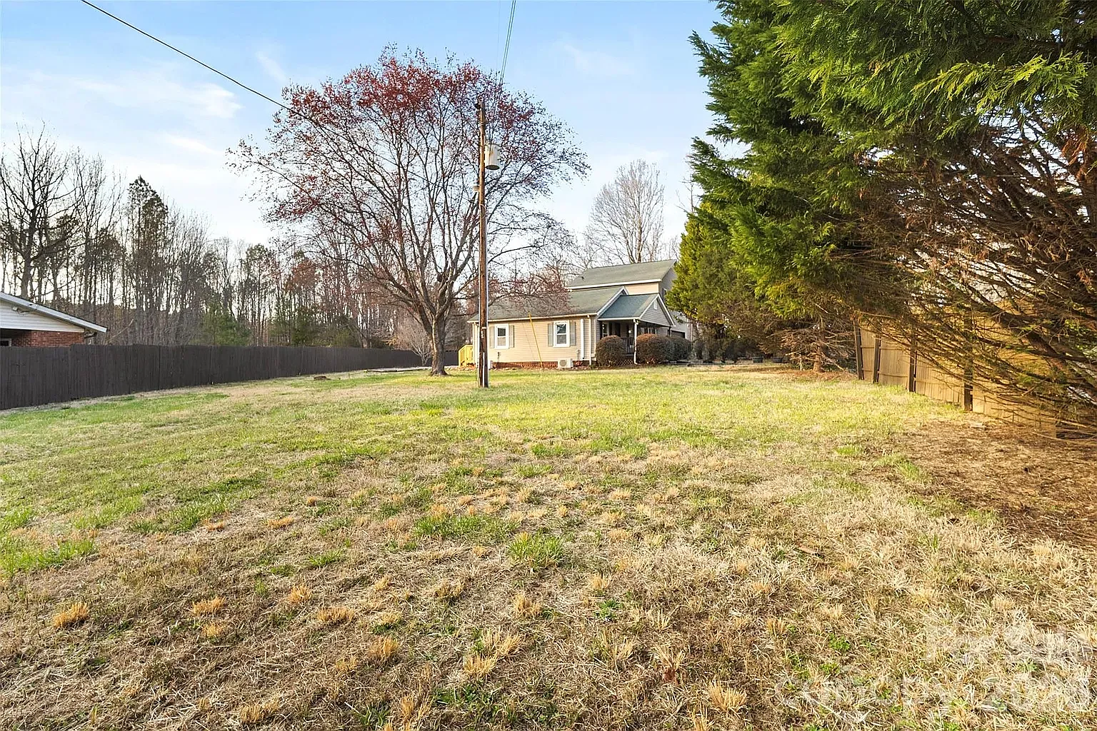 4 bed, 1853 sqft, $2,500 — Photo 4