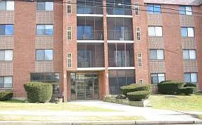 Hilltop Terrace Apartments — Photo 10