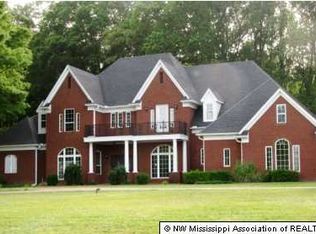 2777 Oak Crossing Dr, Hernando, MS 38632