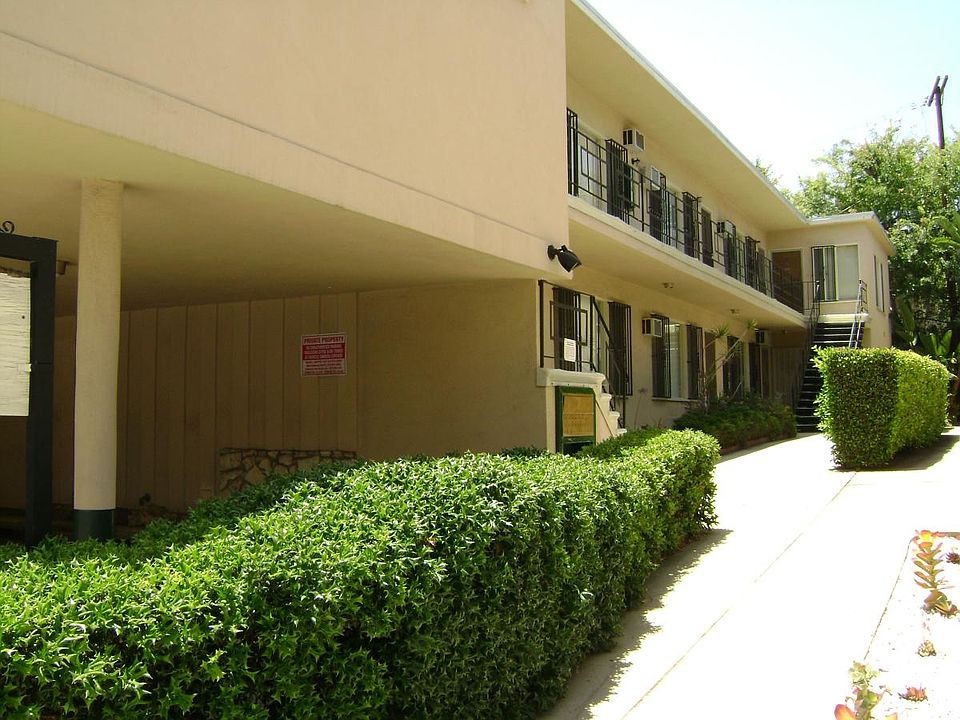 1st image of 145 N La Peer Dr APT 3