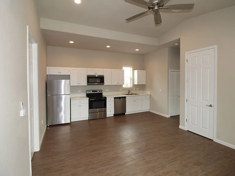 2365 N Arthur Ave — Photo 2