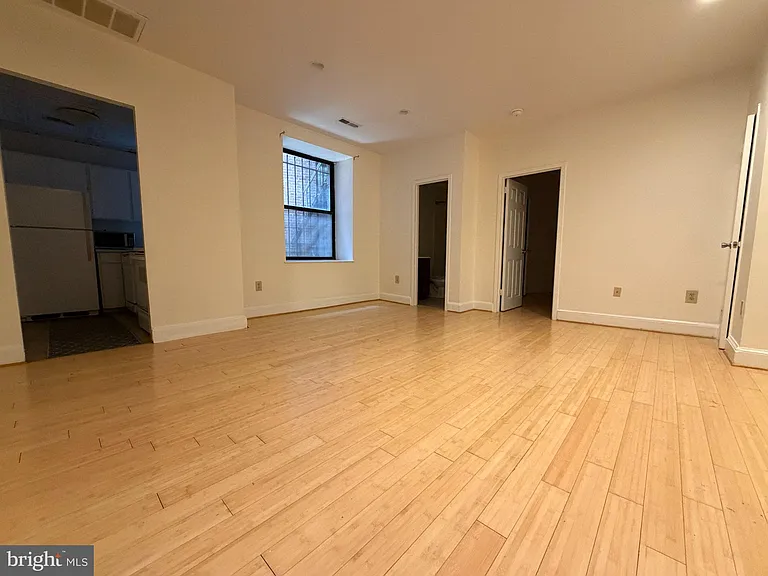 1115 12th St NW #104 — Photo 3