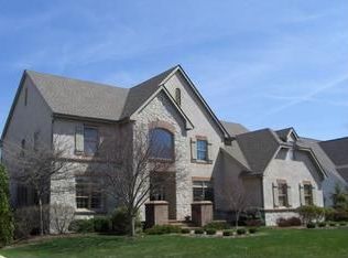 5836 Heritage Lakes Dr, Hilliard, OH