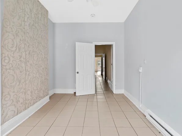 207 15th Street image 16 of 19