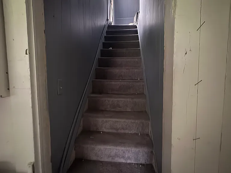 107 W Harrison St — Photo 1