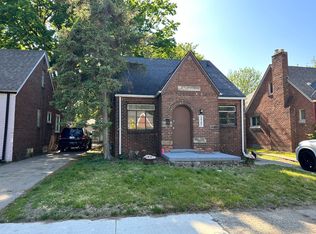 16567 Snowden St, Detroit, MI 48235