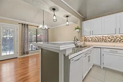 3848 Dalston Ln — Photo 16