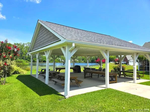 131&133 Savannah Cir N, Roanoke Rapids, NC 27870