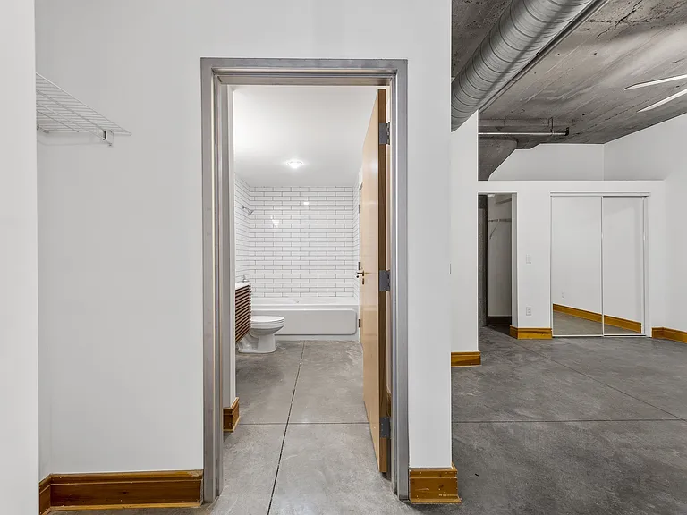 GW Lofts — Photo 16