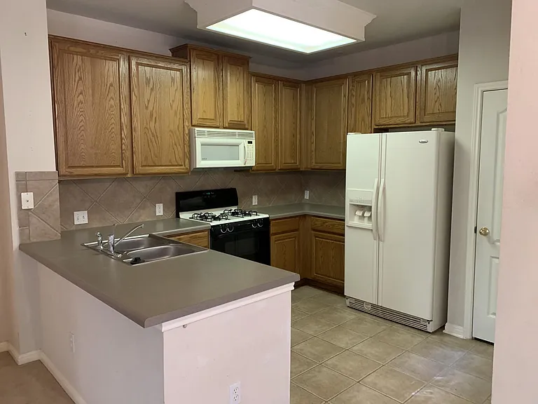 11000 Anderson Mill Rd #29 — Photo 9