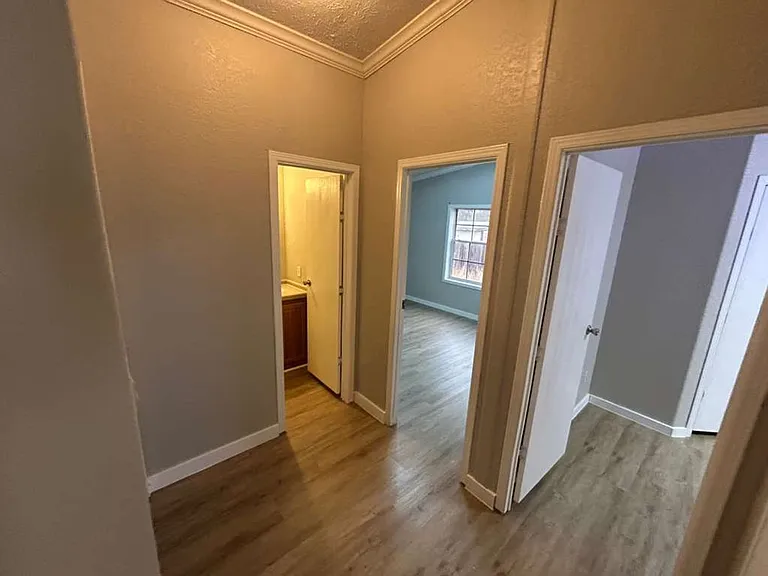 2595 Bryant St — Photo 14