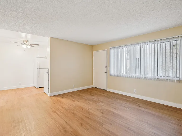 821 E Pine — Photo 27