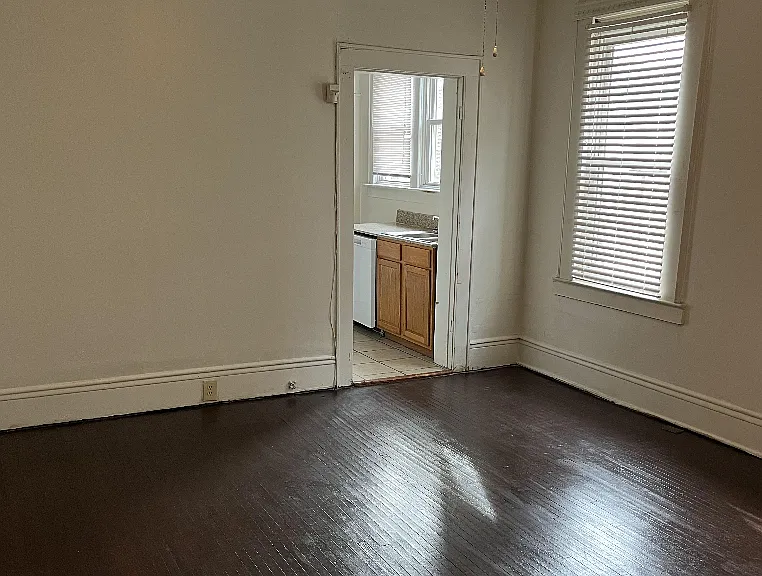 1337 E Long St — Photo 23