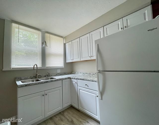 1st image of 422 Cleveland Ave