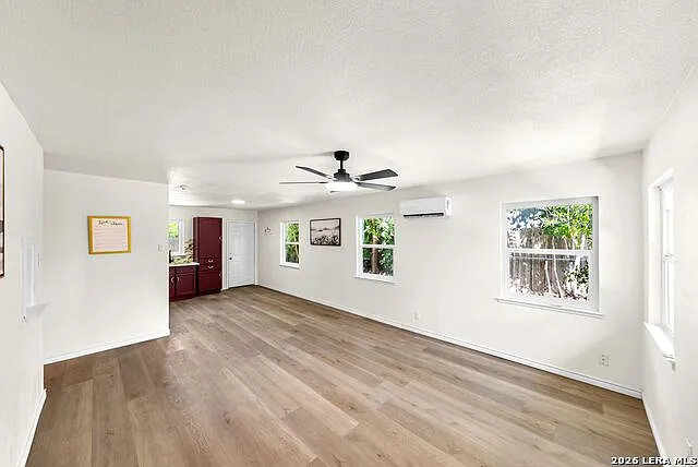 10 Linden Ave — Photo 3