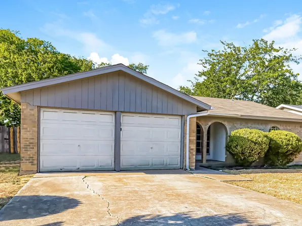 2821 Lana Cir, Fort Worth, TX 76140