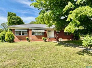 101 Franklin St, Crossville, AL 35962