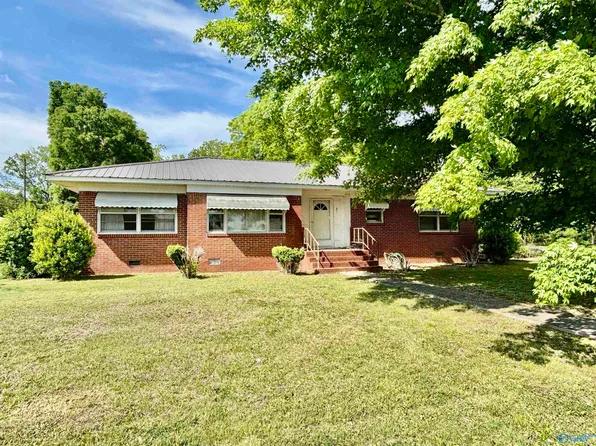 101 Franklin St, Crossville, AL 35962