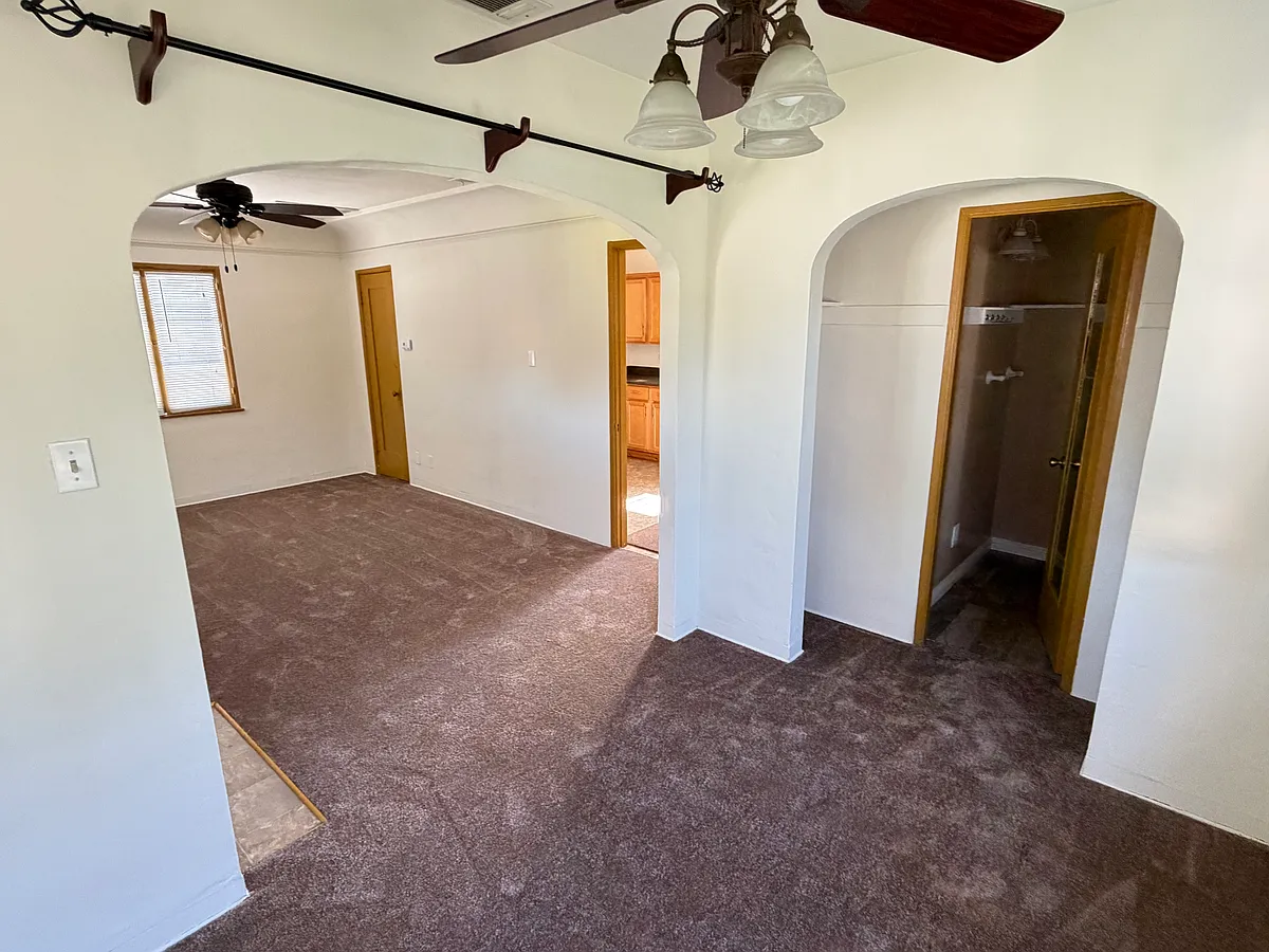 Building Photo - 6385 Palm Ave