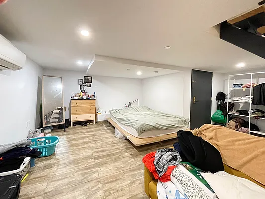 Rented by ERNY LLC | media 9