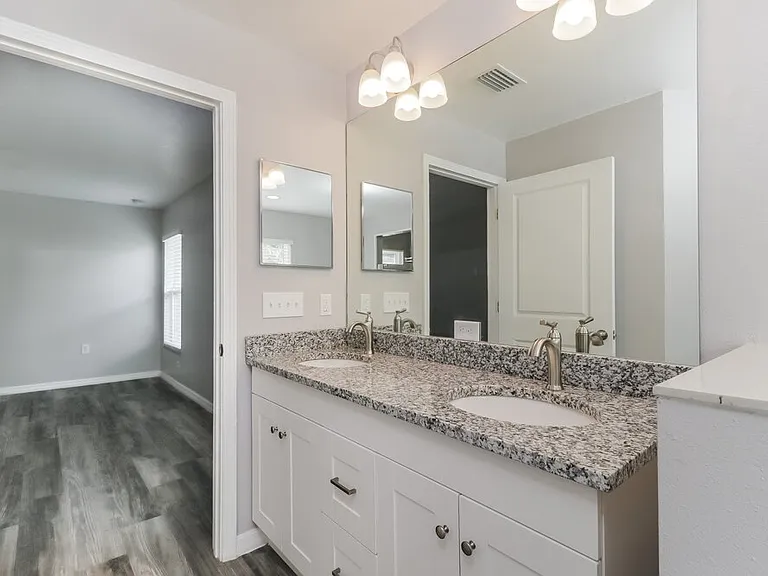 5468 Chestnut Ridge Rd — Photo 13