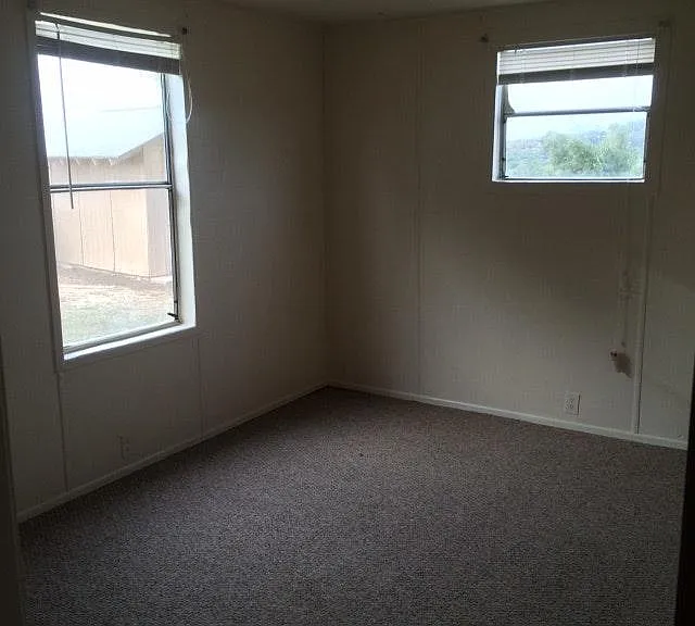 2871 Louis Ave — Photo 4