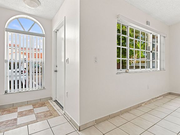 3rd image of 6958 NW 166th Ter
