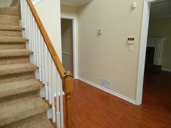 2nd image of 3278 Woodrock Ln