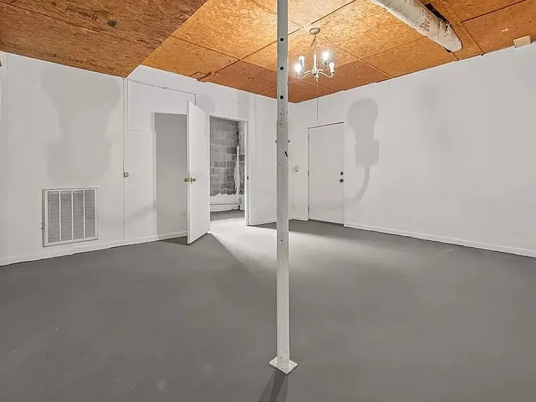 258 Idlewild Dr — Photo 19