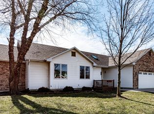 1208 S Bridgewood Dr, Columbia, MO 65203