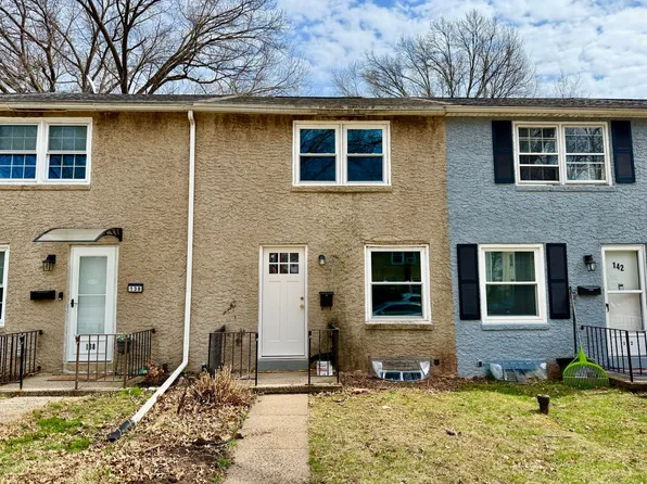 140 Sunrise Dr, Pottstown, PA 19464