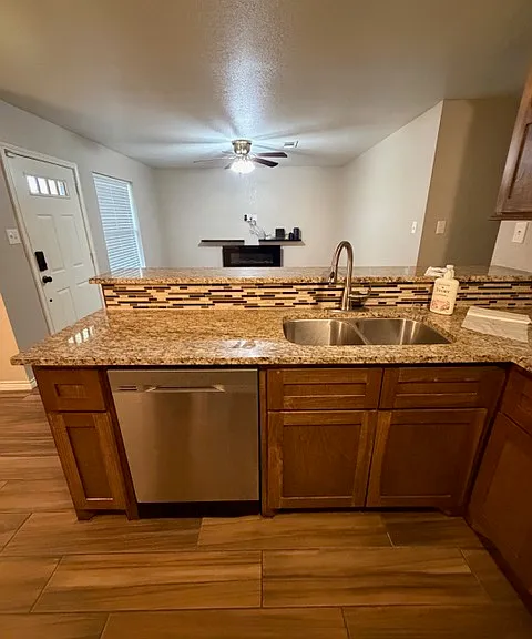 2390 Kings Court St — Photo 5
