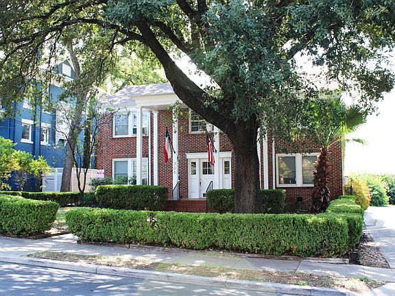 3rd image of 706 W French Pl APT 4